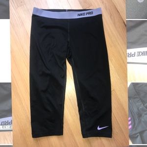 Nike Pro cropped leggings